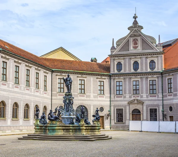 Historische binnenplaats binnen de Residenz in München — Stockfoto