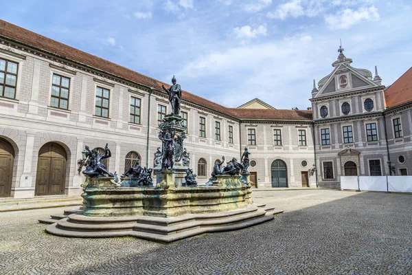 Historische binnenplaats binnen de Residenz in München — Stockfoto