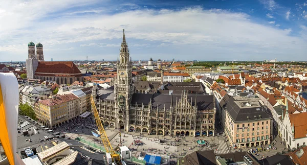 Piękny super szeroki kąt słoneczny widok z lotu ptaka Monachium, Bawaria. — Zdjęcie stockowe