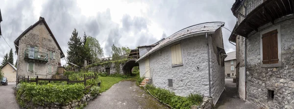 Pueblo de Le Vernet en los Alpes franceses — Foto de Stock