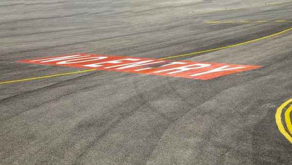 Ingen post tecken på flygplatsen — Stockfoto