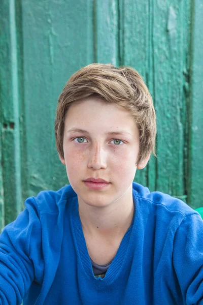 Portrait of happy young teenage boy — Stock Photo, Image
