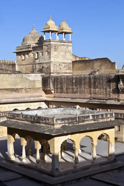 Inside beautiful Amber Fort in Jaiput — Stock Photo, Image