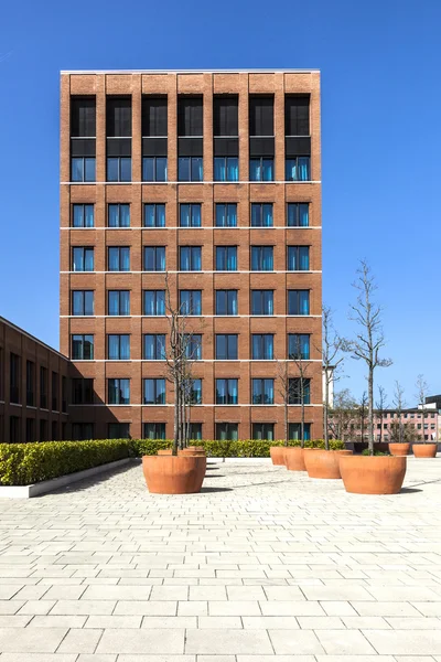 Generisches modernes Gebäude ohne Menschen — Stockfoto