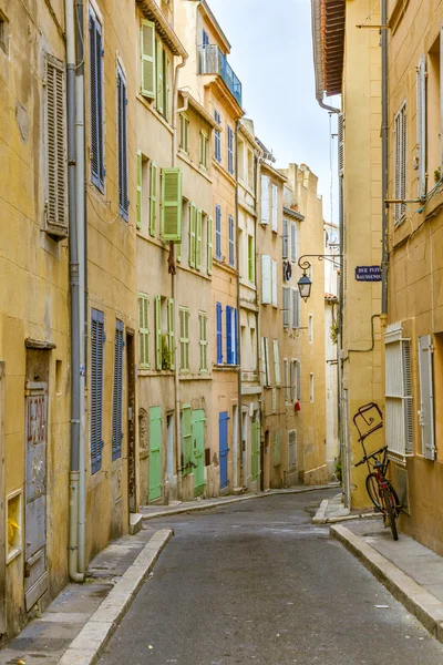 Вид на исторический квартал Ле Панье в Марселе — стоковое фото
