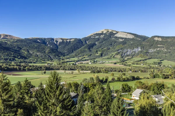 Seyne les Alpes na região francesa provence des haut alpes — Fotografia de Stock