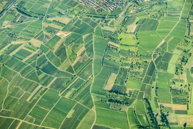 Rheinland Pfalz kırsal alanda alanlara doğal görünümü