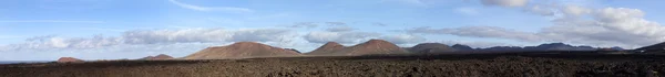 Vulkaniskt område i lanzarote — Stockfoto