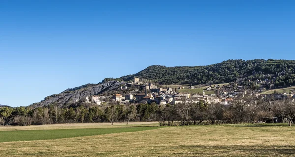 Τοπίο με σπίτια στο Seigne des Άλπεις — Φωτογραφία Αρχείου