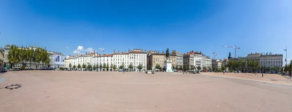 Vy av staden Lyon på Place Bellecour, Frankrike — Stockfoto