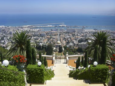 Bahai bahçeleri ve tapınak Carmel Dağı eteklerinde