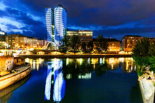 Vienna Austria April 2009 Facade Uniqua Tower Vienna Austria Building — Stock Photo, Image