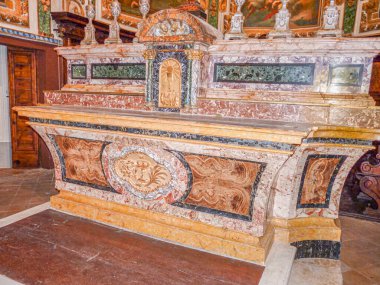 Serra San Quirico (AN), İtalya - 1 Ocak 2019: Serra San Quirico köyündeki Santa Lucia Kilisesi, Ancona, Marche, İtalya.