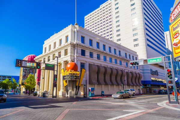 Reno Usa June 2012 Facade Harrahs Casino Reno Usa 1937年 — 图库照片