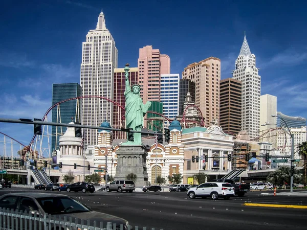 Las Vegas Usa Maart 2014 Vrijheidsbeeld New Yorkse Skyline Bij — Stockfoto