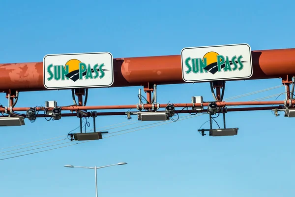 Miami Abd Ağustos 2014 Miami Abd Sunpass Lane Soldaki Güneş — Stok fotoğraf