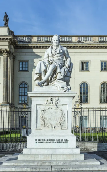 Βερολίνο Γερμανία Οκτωβρίου 2014 Άγαλμα Του Wilhelm Von Humboldt Στο — Φωτογραφία Αρχείου