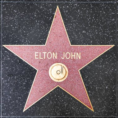 LOS ANGELES, ABD - MAR 5, 2019: Elton John için Hollywood Şöhret Yolu 'nda Star' a yakın çekim.