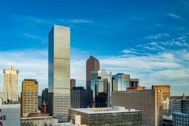 Denver, ABD - 24 Aralık 2019: Gökdelenli Denver, Colorado silueti.