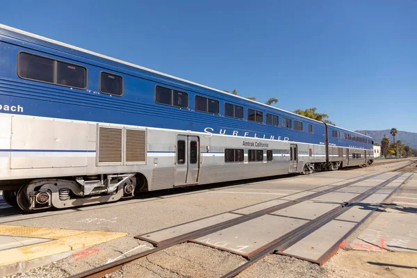 Santa Barbara Usa Mar 2019 Pacific Surfliner Train Enters Station — Stock Photo, Image