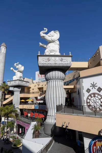 Los Angeles États Unis Mar 2019 Statue Éléphant Devant Centre — Photo