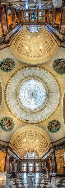 德国威斯巴登 2020年1月21日 位于威斯巴登赌场内 入口大厅有著名的新艺术天花板 — 图库照片