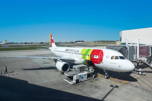 Lisbonne Portugal Mars 2020 Avion Tap Porte Embarquement Est Prêt — Photo