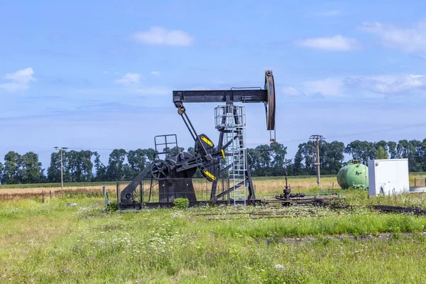 Plate Forme Pétrolière Usedom Dans Paysage Des Champs Pétroliers Ruraux — Photo