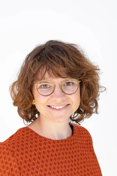 Retrato Mujer Atractiva Con Gafas Cabello Castaño —  Fotos de Stock