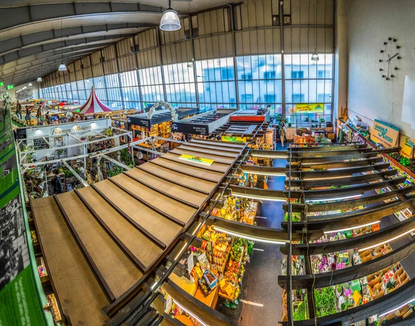 Frankfurt Alemanha Novembro 2020 Pessoas Gostam Fazer Compras Kleinmarkthalle Frankfurt — Fotografia de Stock