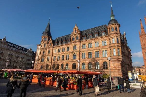 Wiesbaden Germany December 2020 People Enjoy Shopping Fresh Vegetables Herbs — Stock Photo, Image