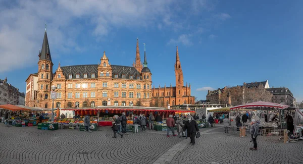 Wiesbaden Almanya Aralık 2020 Nsanlar Corona Zamanındaki Yerel Maskeli Satıcılarla — Stok fotoğraf