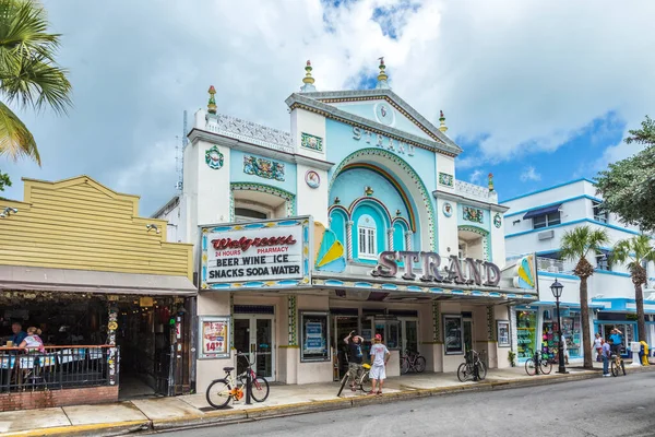 Chave West Eua Ago 2014 Pessoas Key West Cinema Strand — Fotografia de Stock