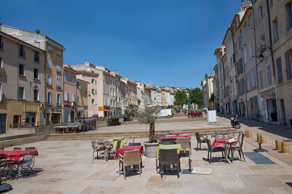 Aix Provence Francja Lipca 2015 Rynek Aix Provence Stołami Restauracyjnymi — Zdjęcie stockowe