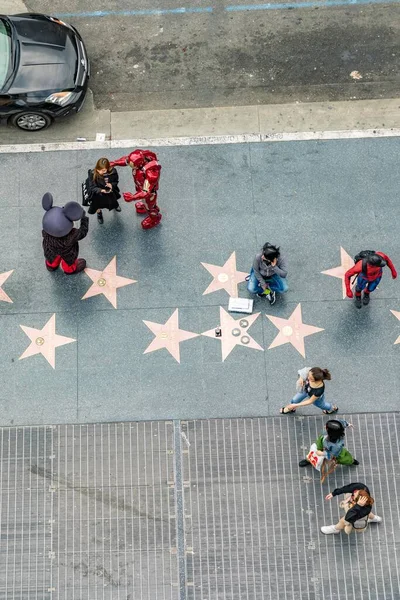 Los Angeles Usa Mar 2019 Aerial Walk Fame Tourists Looking — Stock Photo, Image