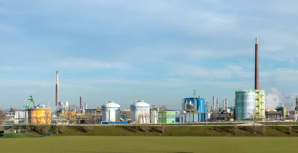 Frankfurt Germany January 2020 View Hoechst Industry Area Silos Chimneys — Stock Photo, Image