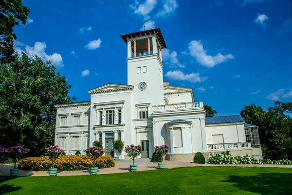 Potsdam Alemania Agosto 2015 Vista Del Belvedere Palacio Nuevo Jardín —  Fotos de Stock