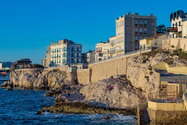 Marselha França Julho 2015 Pessoas Desfrutam Pôr Sol Corniche Kennedy — Fotografia de Stock