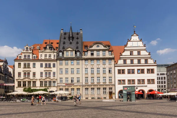 Leipzig August 2015 Hauptplatz Leipzig Mit Jahrmarkt Und Historischen Altstadtfassaden — Stockfoto