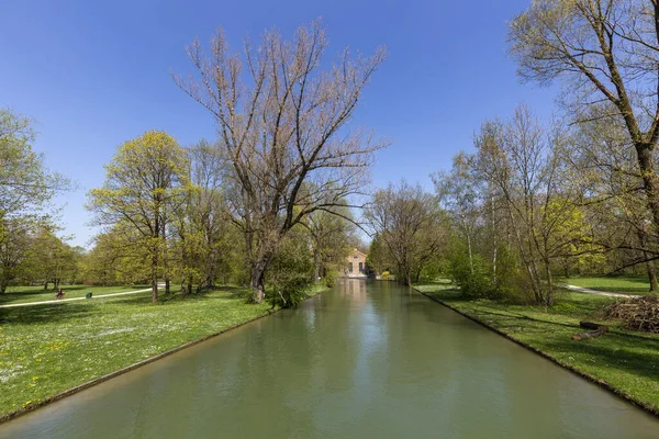 River Isar Elhagyja Angol Kertet Münchenben Németországban — Stock Fotó