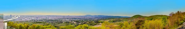 Malebné Panorama Vídně Předměstím Řekou Danube — Stock fotografie