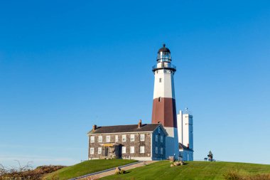 Atlantik Okyanusu dalgaları Montauk Point Light, Lighthouse, Long Island, New York, Suffolk County sahillerinde