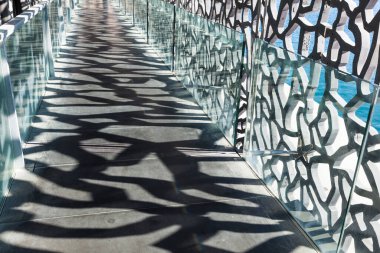 Marsilya, Fransa - 5 Nisan 2015: Avrupa ve Akdeniz Medeniyetleri Müzesi. MuCEM, 7 Haziran 2013 'te Marsilya' nın Avrupa Kültür Başkenti seçilmesiyle açıldı..