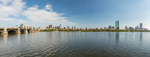 Horizonte Boston Visto Desde Río Charles —  Fotos de Stock