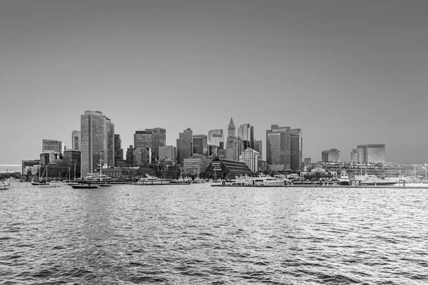 Skyline Von Boston Usa Sonnenuntergang Mit Hafen Und Wolkenkratzer — Stockfoto