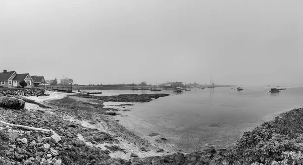 Θέα Στο Χωριό Harpswell Παραλία Και Λιμάνι Στην Ομίχλη — Φωτογραφία Αρχείου