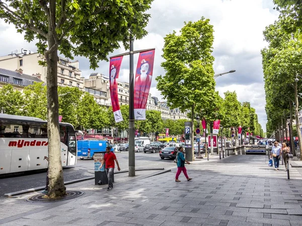 Paris France June 2015 People Walking Visiting Famous Street Paris — 스톡 사진