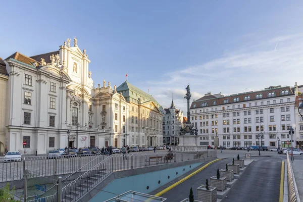 Viena Áustria Abril 2015 Pessoas Gostam Fazer Compras Zona Pedonal — Fotografia de Stock