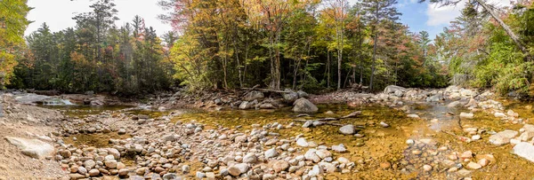 Bäck Pemigewasset Floden Rinner Genom Vita Bergen Vid Natursköna Punkt — Stockfoto