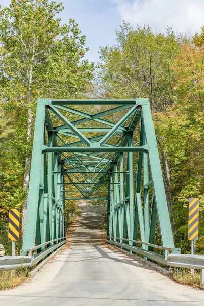 Pequeño Puente Metálico Que Cruza Río Rock Williamsville Vermont —  Fotos de Stock